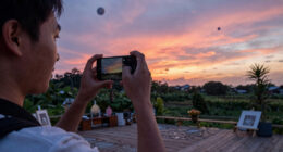 Rendering the Sky, Sunsets, and Planets