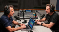 Jerry Seinfeld Dishes to Pro-Trump Podcaster Adam Carolla On How ‘Fired Up’ Larry David Gets About Politics