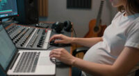 Anne Hathaway Pregnant
